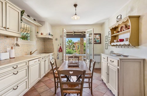 Miramar House | Villa 'Bella T4 Vista Mare Porto 68' with Sea View, Private Terrace and Wi-Fi