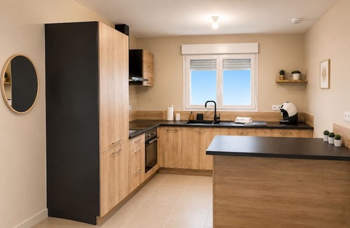 Oraison Apartment | Chez Mamette – Charming T2 Apartment with Terrace in the Heart of Provence.