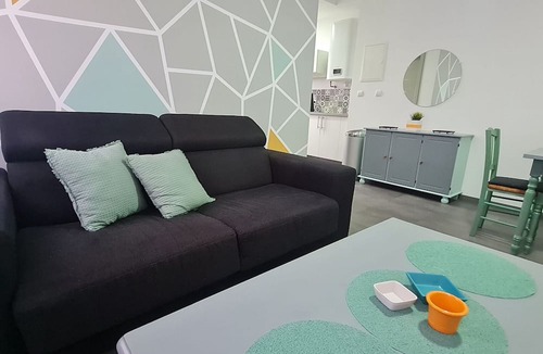 Longwy Agglomeration Apartment | Renovated cottage by the forest with private balcony - Mont-Saint-Martin