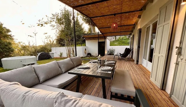 Charmant Cottage, Confort Douillet au Cœur de la Nature Avec Jacuzzi!