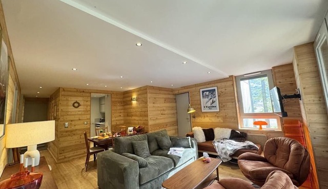 300m from shops, 5th floor, terrace, ski locker, 74m², Vars