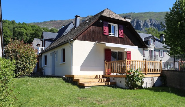 Village house in Val d'Azun, perfect for the whole family